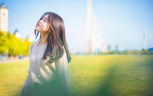 矜持是什么意思？