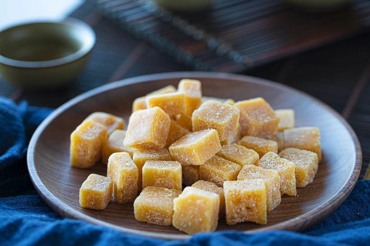 梨膏糖的功效与禁忌是什么?