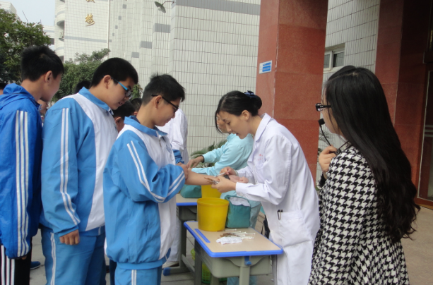 简述结核菌素试验的原理,结果判断及意义?