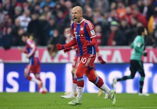 足球中前锋、中锋、边锋、影锋的定义及区别和联系,以及成为这几个位置优秀球员所具备的条件