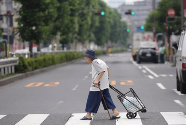老龄化带来的问题有哪些？