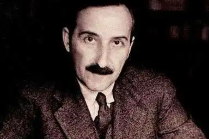 世间最美的坟墓作者