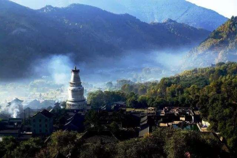 自驾去五台山,怎样选择住宿最划算?