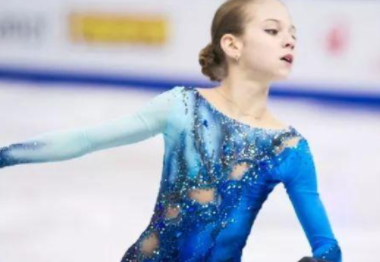 四周半跳为什么被叫做阿克塞尔四周跳？有什么来历么？