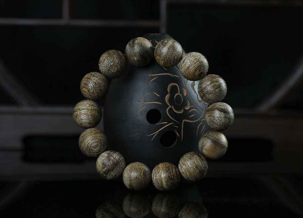 沉香手串多少钱？