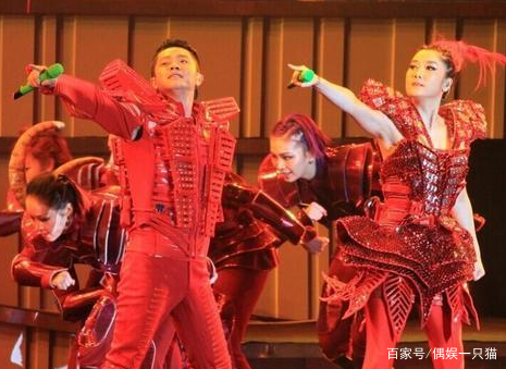 凤凰传奇“玲花”的老公，其实是知名的他，难怪没能和曾毅在一起，为何？