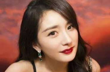 嘉行传媒的老板是杨幂吗？