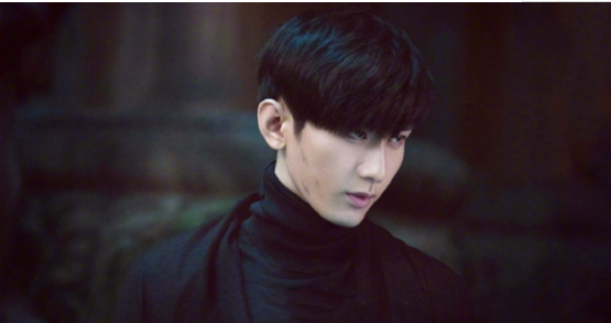 《盗墓笔记》张不逊和张起灵是什么关系？