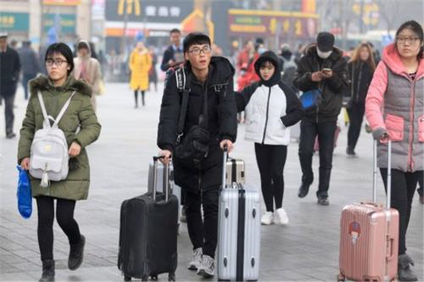 教育部要求因地制宜调整寒假，各地的寒假情况如何？