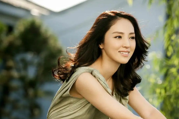 董璇罕见披露和高以翔的离婚细节，哪些信息值得关注？