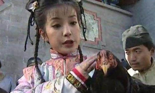 老版《还珠格格》中有哪些让人尴尬的穿帮镜头？