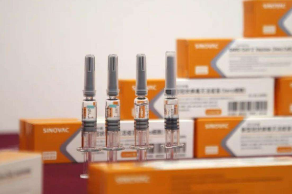 人大代表建议新冠疫苗全额报销，国家医保局是咋回应的？