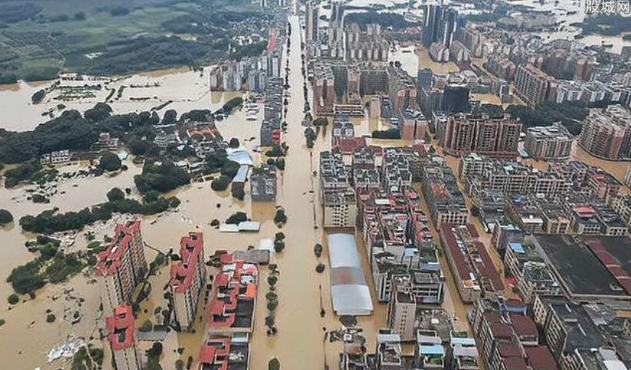 清远一镇停水断电，被困居民缺物资，当地的灾情如何？