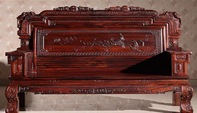 阔叶黄檀在红木里属于什么档次的木头？