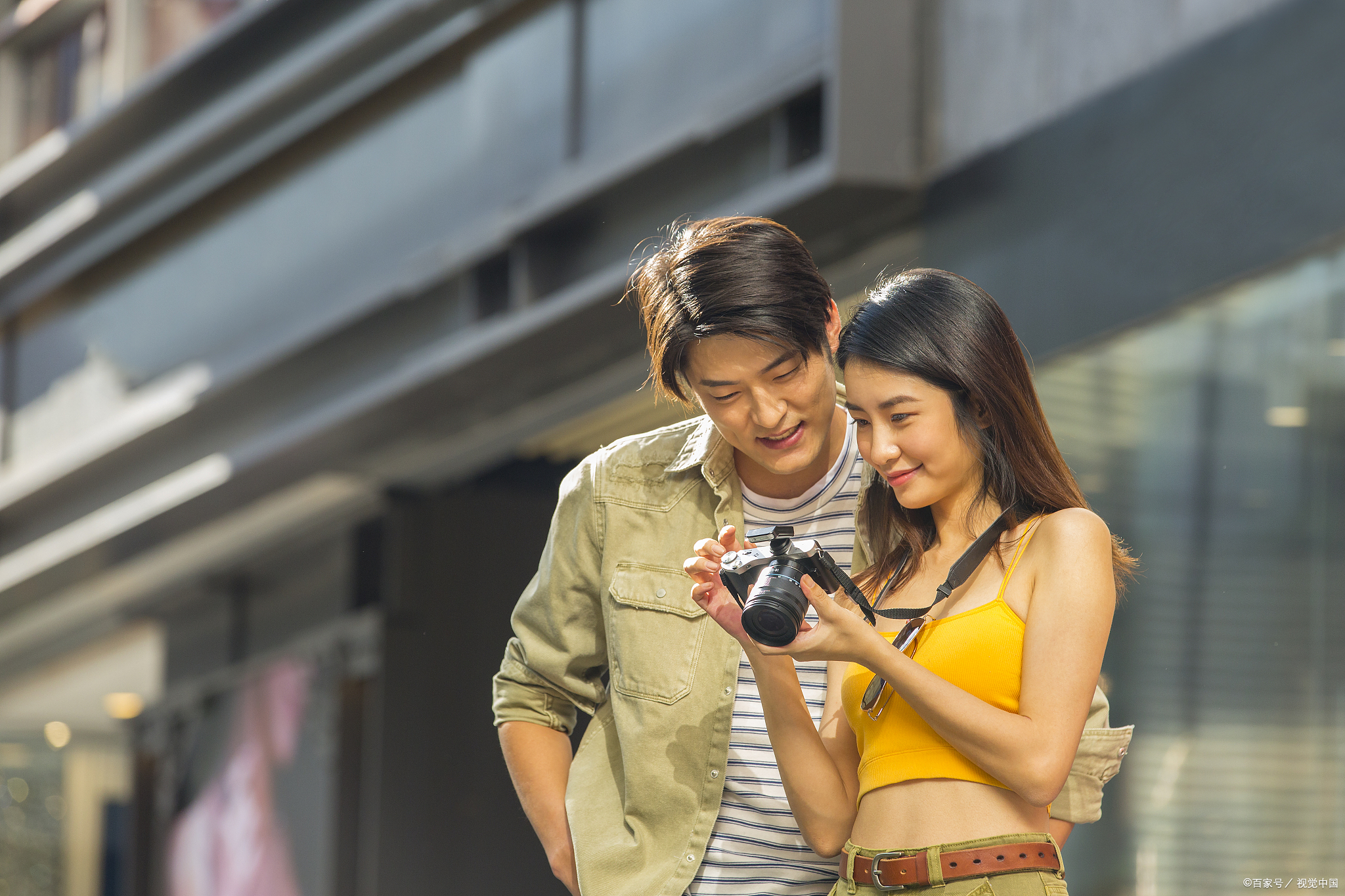 数码相机按照用途分为几类？什么是长焦相机？拍摄时该怎么对焦？