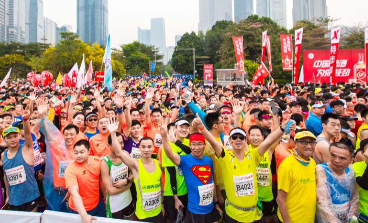 马拉松遇难者女儿通过视频认出父亲，你如何看待她提出的质疑？