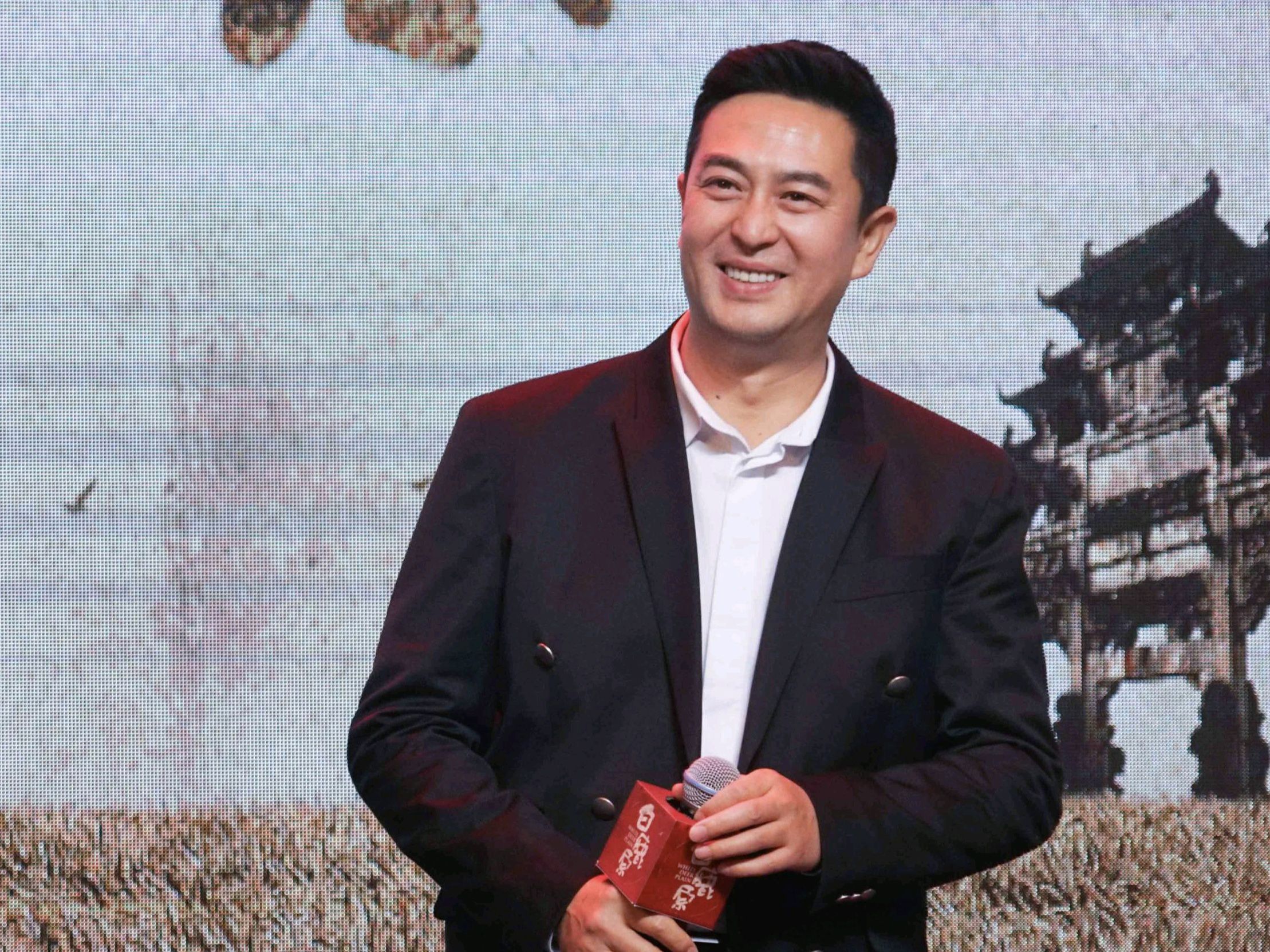 张嘉译回应被模仿，相信因为喜爱所以效仿，你怎么看这件事？