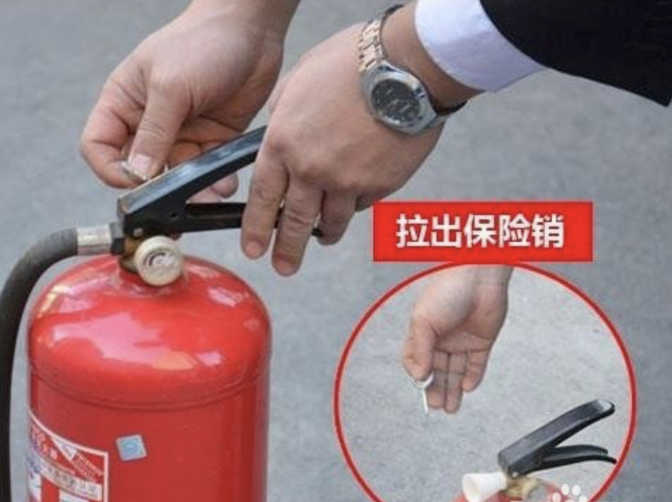 简述干粉灭火器的使用方法