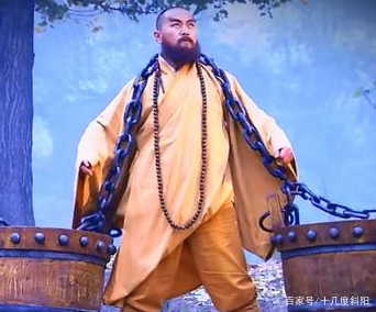 《倚天屠龙记》当中的“昆仑三圣”何足道武功是什么样的水平？