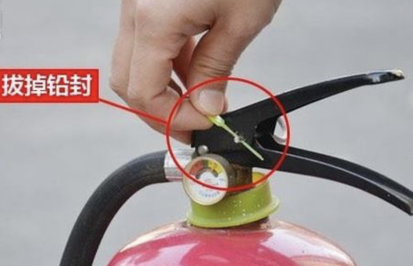 简述干粉灭火器的使用方法