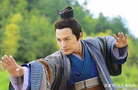 《倚天屠龙记》当中的“昆仑三圣”何足道武功是什么样的水平？