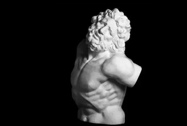 有哪些著名的石膏像?叫什么名字?