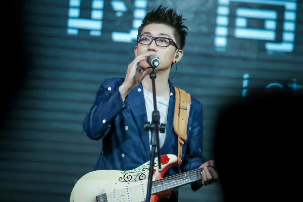 杨坤算是金志文的伯乐吗?他们之间的关系怎么样?