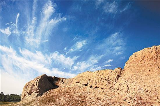 俄罗斯一墓地发现5000万卢布,最终这笔巨款是如何处理的?