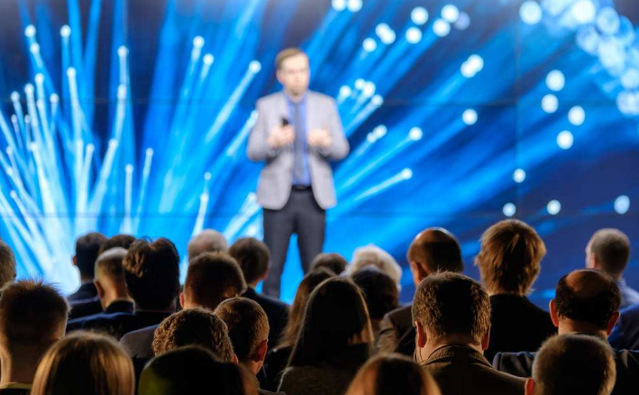 演讲比赛的小技巧有哪些？