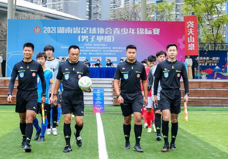 足球比赛出现了非常明显的误判,结果能不能更改?