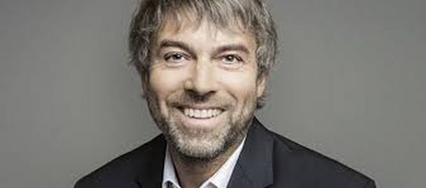 捷信实控人坠机身亡,他究竟有何背景?