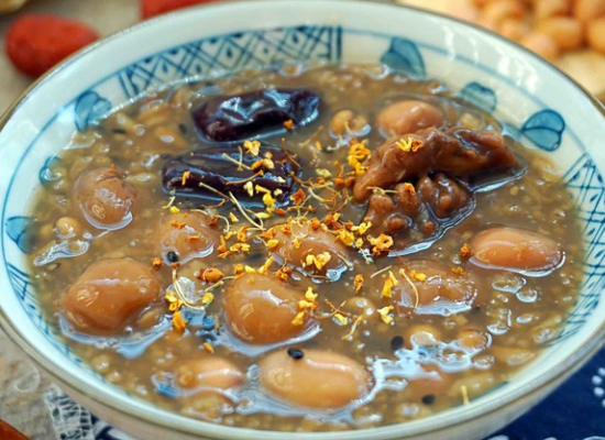 腊八粥的八种材料。