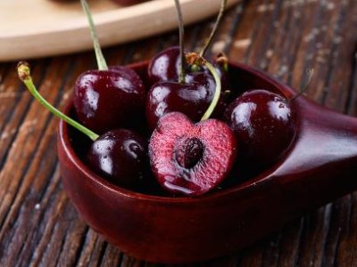 浙江多地车厘子价格跳水，引起车厘子价格下跌的原因是什么？