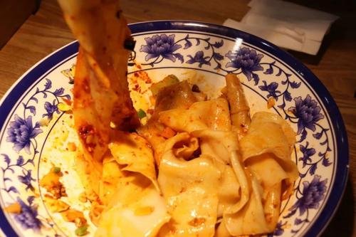 陕西白鹿仓景区，15元4根面实际重约半斤，你还觉得贵吗？