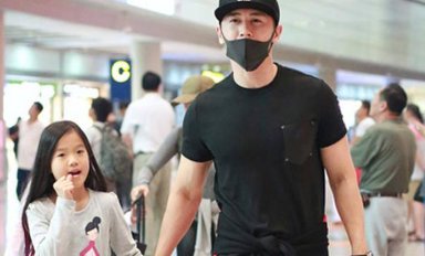 张伦硕跟两个女儿相处很好，怎么才能当一个合格的后爸？