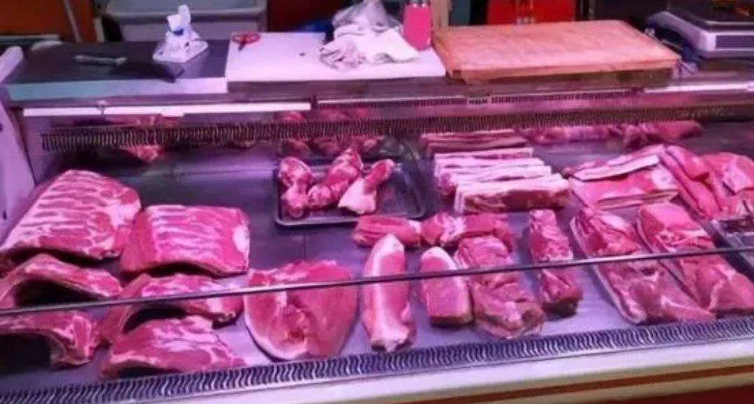 为维持身材，浙江一健身教练盗超市牛肉15次，你如何看待这位教练的行为？