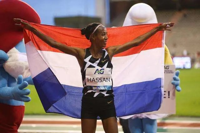 三项长跑世界纪录被打破,上一个世界纪录成绩是怎样的?