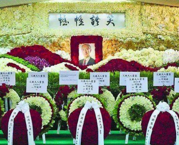 赌王何鸿燊出殡,八位扶灵人分别是谁?