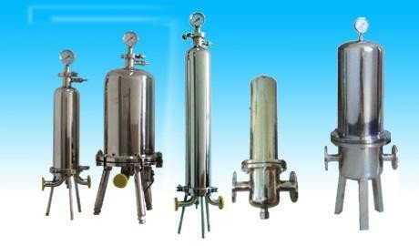 过滤除菌操作时，将菌液注入滤器过滤，时间不宜过长，压力控制在多少为宜