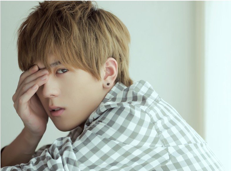 hit5段黄巍家庭背景