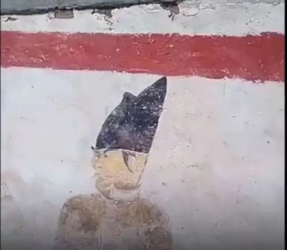 甘肃修路毁坏疑似唐代墓现场，为何现场只留了几块砖？