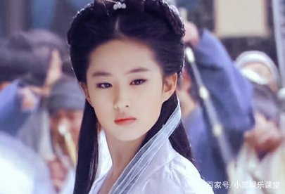 刘亦菲朱亚文排练旧照曝光,模样青涩,他们是同学吗?