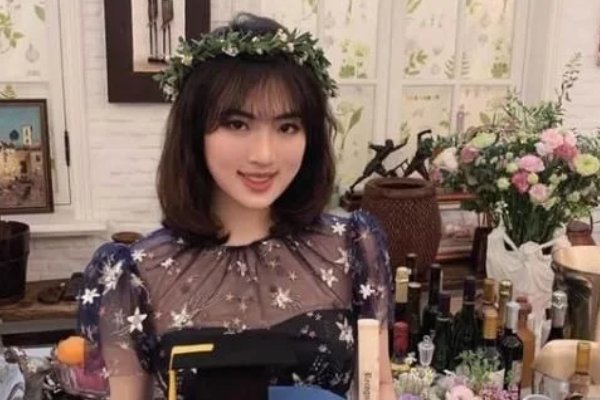 网友自曝曾遭姚安娜校园霸凌，到底是真是假？