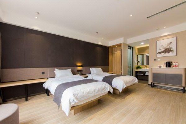 不寒而栗！有酒店浴室挂钩暗藏摄像头，顾客该如何维护自身的安全？