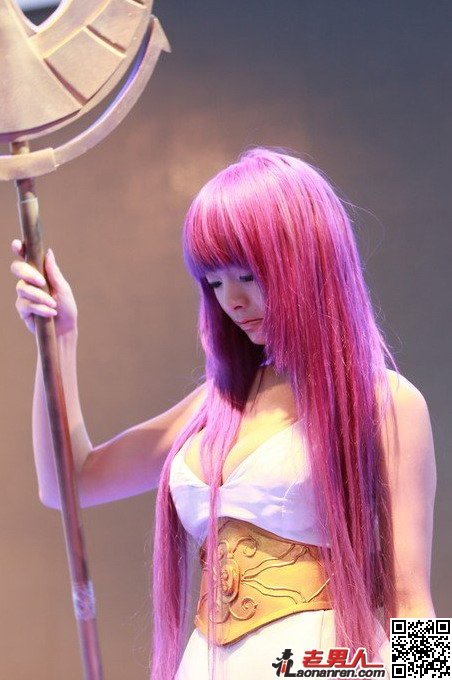 扮演动漫雅典娜是谁