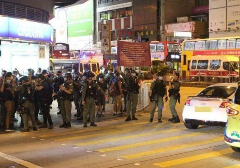 香港旺角等地有人群非法集结,有多少人被捕?