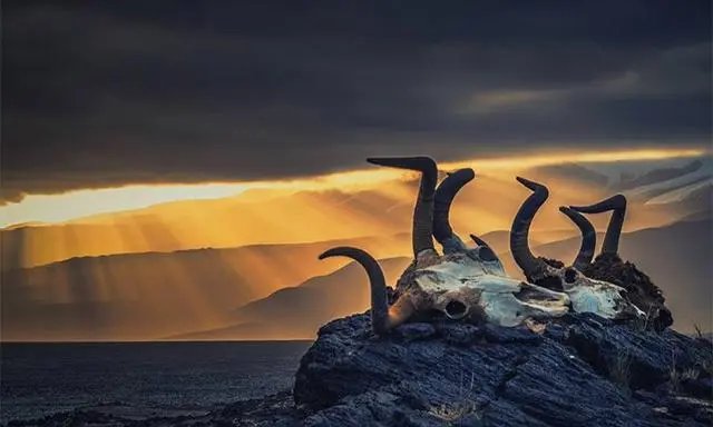 昆仑山地狱之门是真实存在的吗？具体位置在哪里？有哪些传说？