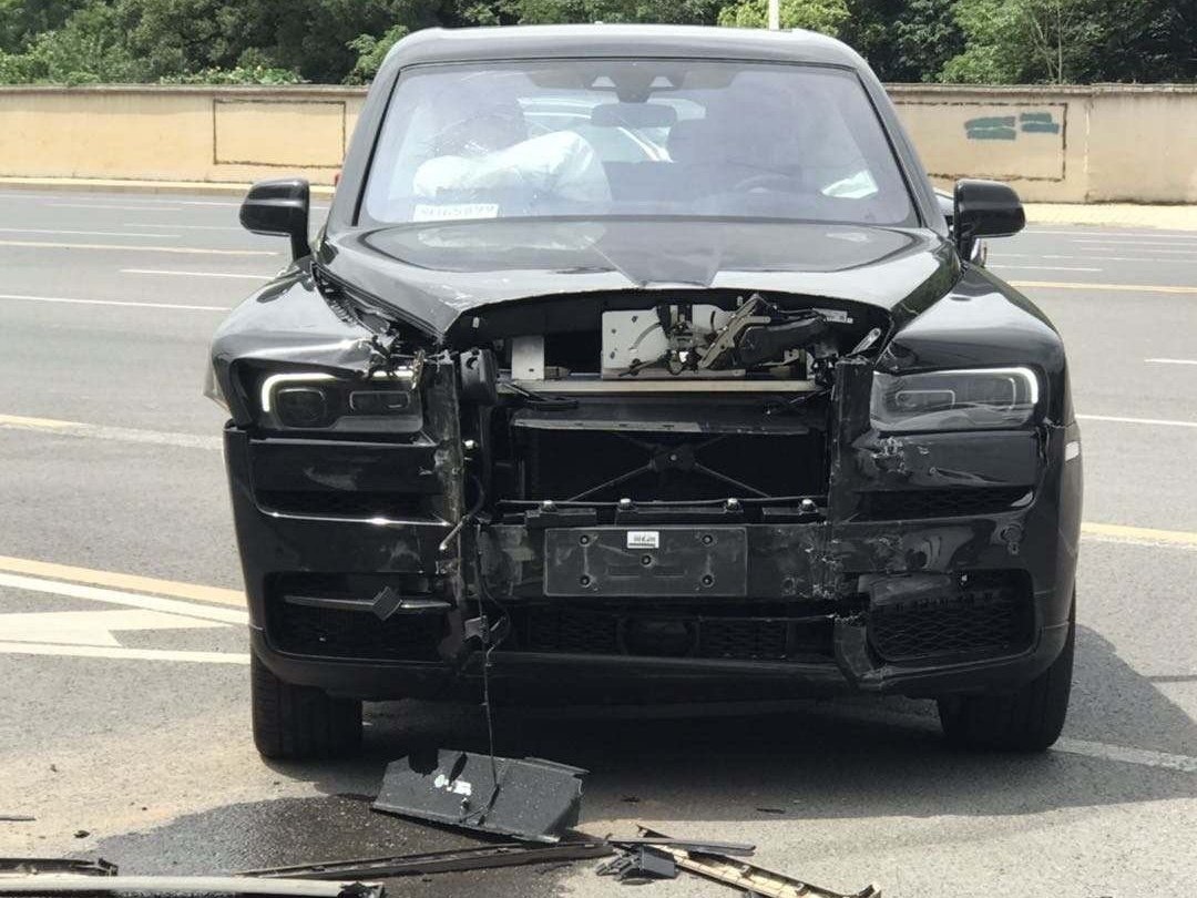 长沙警方通报劳斯莱斯被撞,劳斯莱斯车主将如何索偿?