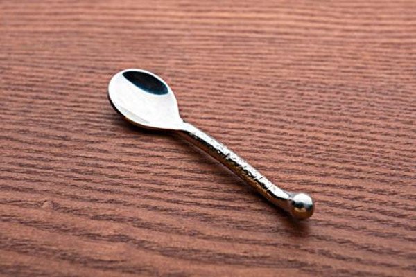 俄6名罪犯用勺子挖隧道越狱,挖了一年为什么都没人发现?