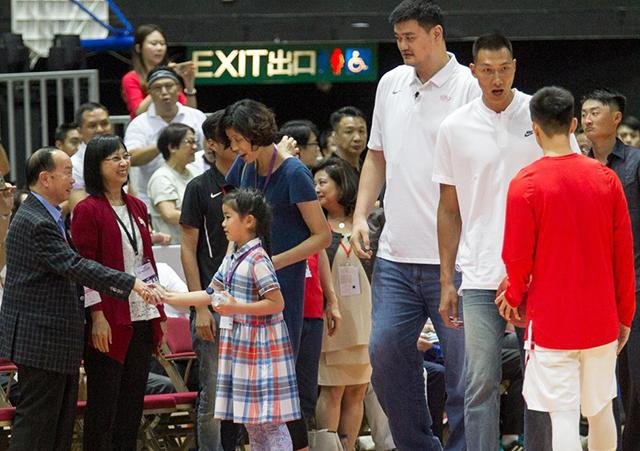 姚明基因太强大！9岁女儿身高多高？